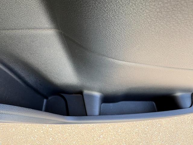 セレナ ハイウェイスターＶ　社外ナビ　ワンセグＴＶ　ＥＴＣ　バックカメラ　Ｂｌｕｅｔｏｏｔｈ　両側電動スライドドア　オートライト　ＬＥＤライト　衝突軽減システム　盗難防止システム　３列シート（52枚目）