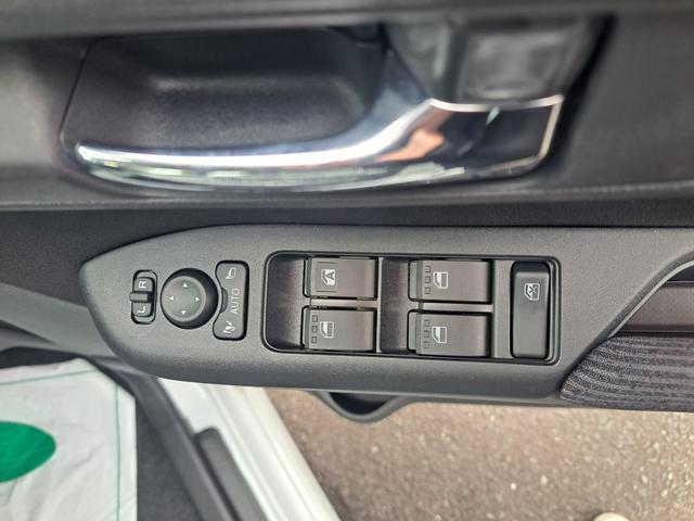 ムーヴ Ｇ　届出済未使用車　衝突軽減ブレーキサポート　純正アルミホイール　片側電動スライドドア　電子パーキングブレーキ　ブレーキホールド機能　ステアリングスイッチ　バックカメラ（19枚目）