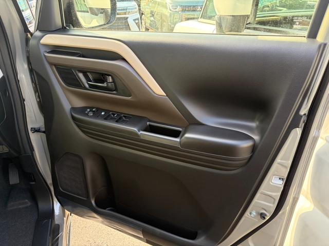 スペーシア ハイブリッドＧ　届出済未使用車　全方位モニター　衝突軽減ブレーキ　両側スライドドア　ステアリングスイッチ　キーフリー　オートエアコン（20枚目）