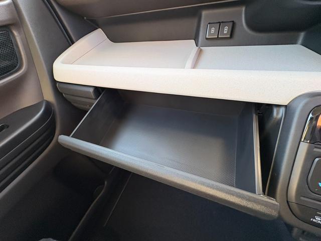 スペーシア ハイブリッドＸ　届出済未使用車　衝突軽減ブレーキ　両側電動スライドドア　スリムサーキュレーター　キーフリー　オートエアコン　シートヒーター（38枚目）