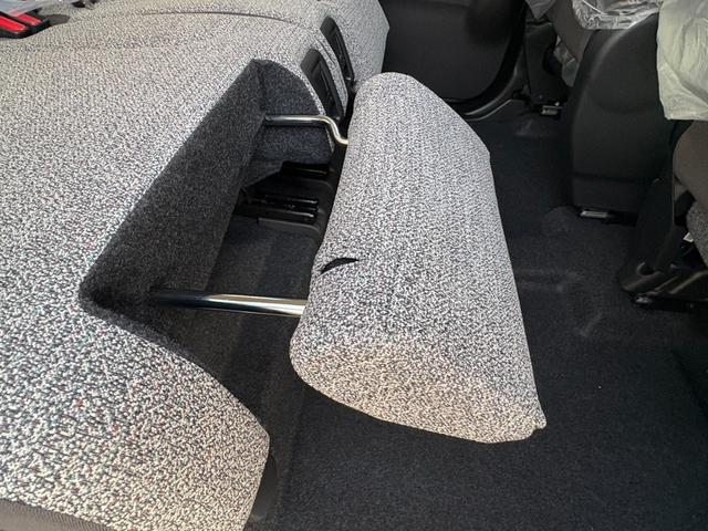 スペーシア ハイブリッドＸ　届出済未使用車　衝突軽減ブレーキ　両側電動スライドドア　スリムサーキュレーター　キーフリー　オートエアコン　シートヒーター（18枚目）