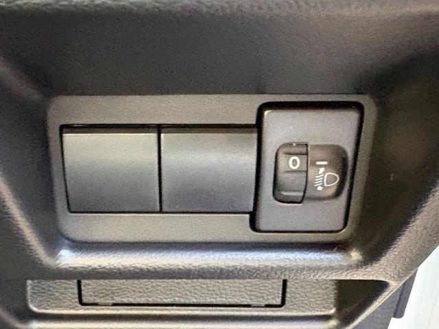 スペーシア ハイブリッドＸ　届出済未使用車　衝突軽減ブレーキ　両側電動スライドドア　スリムサーキュレーター　キーフリー　オートエアコン　シートヒーター（30枚目）