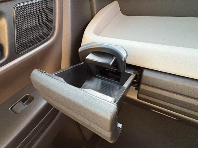 スペーシア ハイブリッドＸ　届出済未使用車　衝突軽減ブレーキ　両側電動スライドドア　スリムサーキュレーター　キーフリー　オートエアコン　シートヒーター（40枚目）