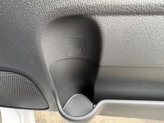 ムーヴキャンバス ストライプスＧ　届出済未使用　両側電動スライドドア　衝突被害軽減ブレーキ　スマートキー　クリアランスソナー　アイドリングストップ　ＬＥＤヘッドライト（50枚目）