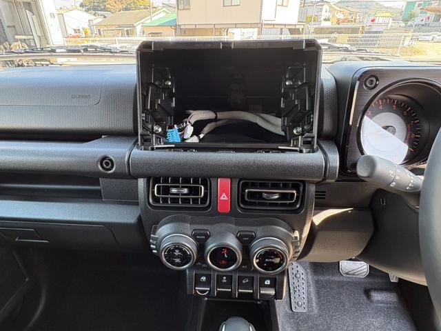 ジムニー ＸＣ　４ＷＤ　コーナーセンサー　シートヒーター　衝突軽減システム　オートライト（32枚目）
