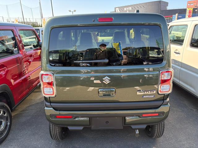 ハスラー ハイブリッドＸ　届出済未使用車　衝突軽減ブレーキ　クルーズコントロール　シートヒーター　コーナーセンサー　純正アルミホイール　キーフリー　オートエアコン（11枚目）