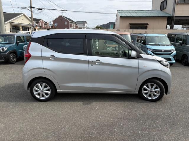 デイズ X 純正ナビ Bluetooth バックカメラ 純正マット オートライト オートエアコン 衝突軽減システム(10枚目)