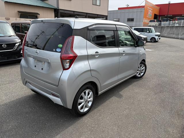 デイズ X 純正ナビ Bluetooth バックカメラ 純正マット オートライト オートエアコン 衝突軽減システム(11枚目)