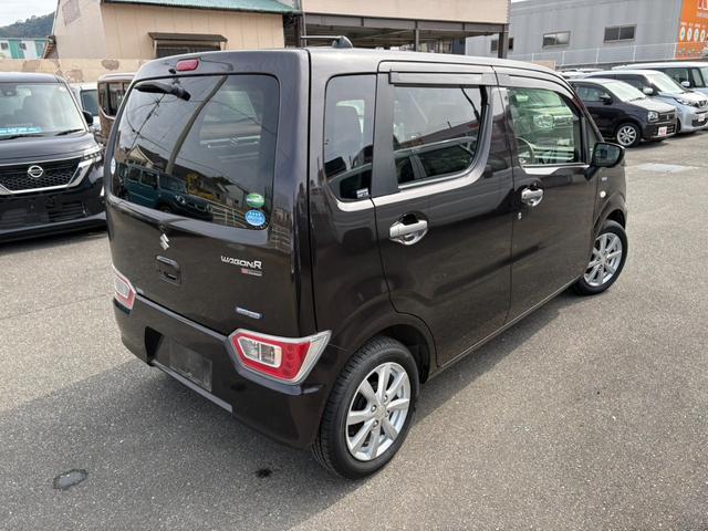 ワゴンＲ ハイブリッドＦＸ　リミテッド　全方位モニター　８インチナビ　フルセグテレビ　Ｂｌｕｅｔｏｏｔｈ　ＣＤ／ＤＶＤ再生　シートヒーター　衝突軽減システム　オートエアコン　オートライト（11枚目）