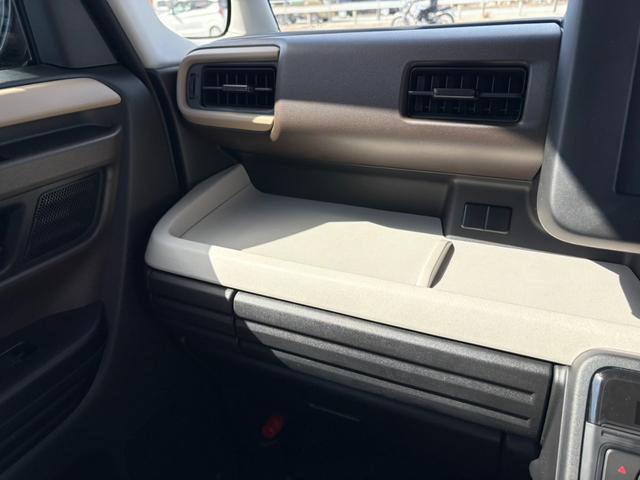 スペーシア ハイブリッドＧ　届出済未使用車　衝突軽減ブレーキ　両側スライドドア　ステアリングスイッチ　キーフリー　オートエアコン（36枚目）