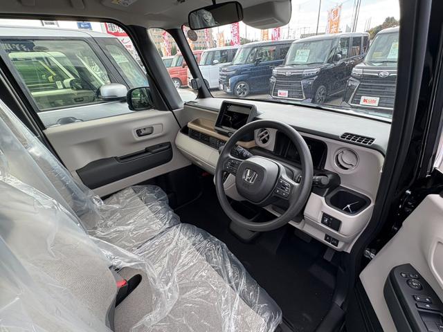 Ｎ－ＢＯＸ ベースグレード　届出済未使用車　衝突軽減ブレーキ　アダプティブクルーズコントロール　片側電動スライドドア　電子パーキング　ブレーキホールド　シートヒーター　キーフリー　オートエアコン　純正アルミホイール（22枚目）