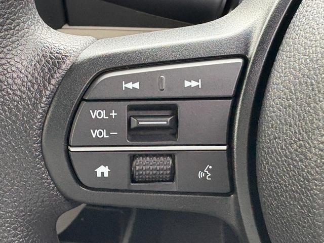 Ｎ－ＢＯＸ ベースグレード　届出済未使用車　衝突軽減ブレーキ　アダプティブクルーズコントロール　片側電動スライドドア　電子パーキング　ブレーキホールド　シートヒーター　キーフリー　オートエアコン　純正アルミホイール（24枚目）