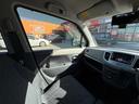 当社の届出済(登録済)未使用車は、新車登録時から「5年間、もしくは走行10万km」まで保証致します。保証内容はメーカー保証書(メンテナンスノート)に準じます。※詳細はスタッフにお尋ねください。