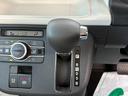 当社の届出済(登録済)未使用車は、新車登録時から「5年間、もしくは走行10万km」まで保証致します。保証内容はメーカー保証書(メンテナンスノート)に準じます。※詳細はスタッフにお尋ねください。