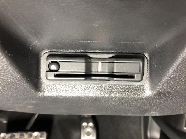 シャトル ハイブリッドＸ　ホンダセンシング　ナビ　ＥＴＣ　バックカメラ　スマトキー　ウィンカーミラー　パワーウィンドウ　助手席／サイドエアバッグ　横滑り防止装置　衝突回避軽減ブレーキ　プッシュスタート　クルーズコントロール（12枚目）
