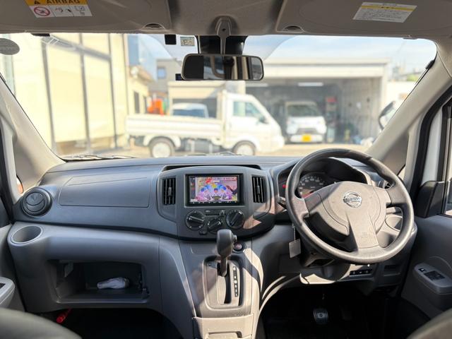 ＮＶ２００バネットバン ＤＸ　ナビ　ＴＶ　ＥＴＣ　バックカメラ　助手席エアバッグ　横滑り防止装置　衝突回避軽減ブレーキ（2枚目）