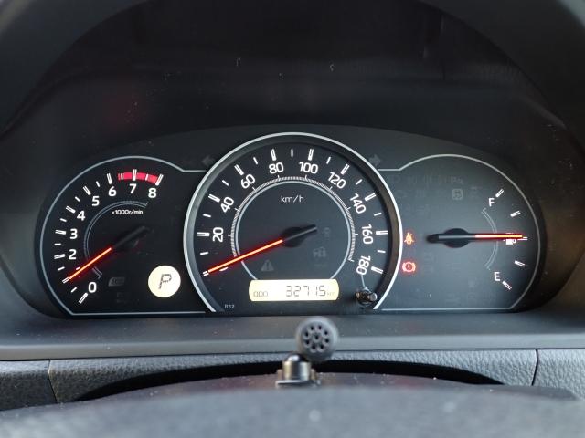 ヴォクシー X ナビ ETC バックカメラ 両側/片側電動スライドドア LEDヘッドライト MTモード付AT 3列シート ウォークスルー トラクションコントロール 横滑り防止装置 衝突回避軽減ブレーキ 盗難防止装置(8枚目)