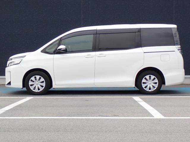 ヴォクシー X ナビ ETC バックカメラ 両側/片側電動スライドドア LEDヘッドライト MTモード付AT 3列シート ウォークスルー トラクションコントロール 横滑り防止装置 衝突回避軽減ブレーキ 盗難防止装置(22枚目)