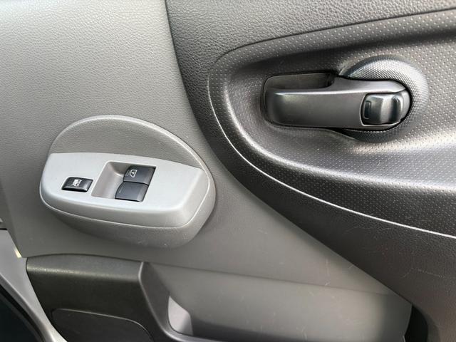 ＮＶ２００バネットバン ＤＸ　ナビ　ＣＤ　ＥＴＣ　衝突回避軽減ブレーキ　横滑り防止装置　両側スライドドア　最大積載証６００ｋｇ　パワステ　パワーウィンドウ（6枚目）