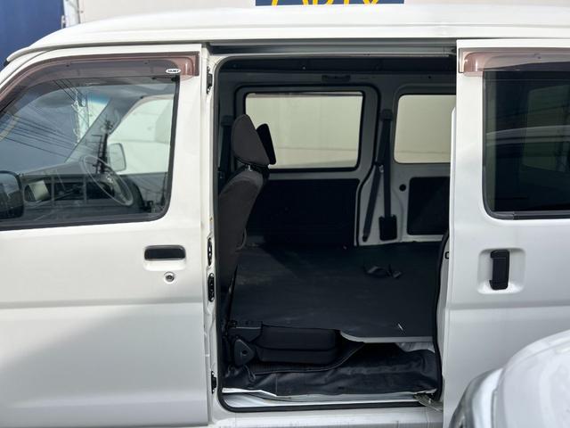 ハイゼットカーゴ クルーズＳＡＩＩＩ　純正ナビ　バックカメラ　ＥＴＣ　衝突回避軽減ブレーキ　横滑り防止装置　アイドリングストップ　ＣＤ　両側スライドドア　パワステ　パワーウィンドウ　ＡＢＳ（28枚目）