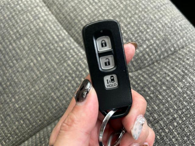 Ｎ－ＢＯＸ Ｌ　ナビ　ＥＴＣ　スマートキー　バックカメラ　シートヒーター　助手席エアバッグ　クルーズコントロール　アイドリングストップ　衝突回避軽減装置　横滑り防止装置　両側スライドドア片側電動スライドドア（5枚目）
