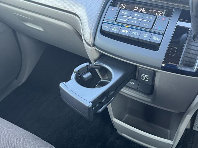 ステップワゴン Ｇ　ホンダセンシング　ナビ　ＥＴＣ　バックカメラ　キーレス　クルーズコントロール　両側電動スライドドア　衝突回避軽減　横滑り防止装置　ウィンカーミラー　アイドリングストップ（20枚目）