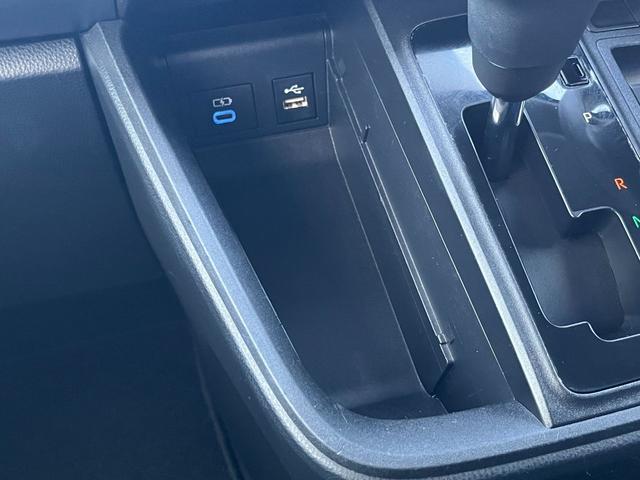 ノア Ｘ　バックカメラ　ＥＴＣ　キーレス　ＩＳＯＦＩＸ　クルーズコントロール　衝突回避軽減　横滑り防止装置　ウィンカーミラー　両側電動スライドドア　プッシュスタート（17枚目）