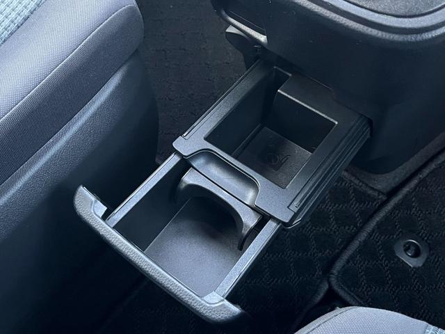 ノア Ｘ　バックカメラ　ＥＴＣ　キーレス　ＩＳＯＦＩＸ　クルーズコントロール　衝突回避軽減　横滑り防止装置　ウィンカーミラー　両側電動スライドドア　プッシュスタート（19枚目）