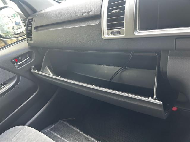 ハイエースワゴン グランドキャビン　ナビ　バックカメラ　ＥＴＣ　片側電動スライドドア　キーレス　衝突回避軽減　横滑り防止装置　盗難防止装置　パワステ　パワーウィンドウ（25枚目）