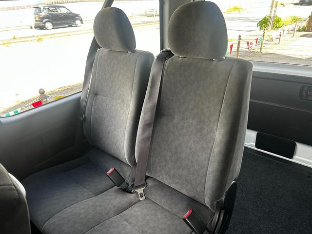 ハイエースワゴン グランドキャビン　ナビ　バックカメラ　ＥＴＣ　片側電動スライドドア　キーレス　衝突回避軽減　横滑り防止装置　盗難防止装置　パワステ　パワーウィンドウ（32枚目）