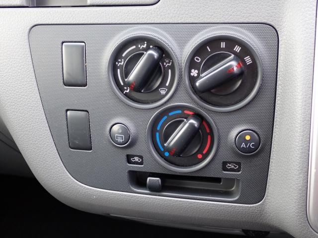 NV350キャラバンバン ロングDXターボ 4WD ナビ ETC キーレス 衝突回避軽減 横滑り防止装置 片側スライドドア パワステ パワーウィンドウ ABS(13枚目)