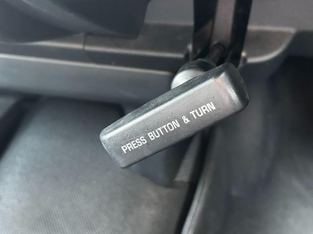 レジアスエースバン DX GLパッケージ ETC キーレス バックカメラ 衝突回避軽減 横滑り防止装置 盗難防止装置 リアクーラー LEDヘッドライト 両側スライドドア パワステ パワーウィンドウ ABS(31枚目)