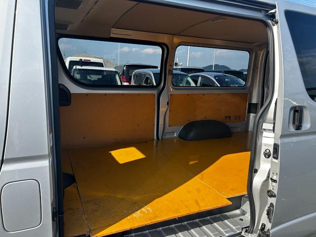 レジアスエースバン DX GLパッケージ ETC キーレス バックカメラ 衝突回避軽減 横滑り防止装置 盗難防止装置 リアクーラー LEDヘッドライト 両側スライドドア パワステ パワーウィンドウ ABS(35枚目)