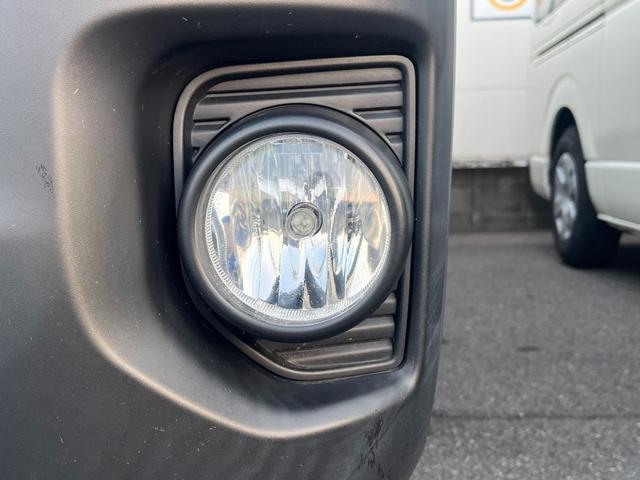 ハイエースバン ロングジャストローＤＸ　ナビ　ＴＶ　ＥＴＣ　バックカメラ　衝突回避軽減ブレーキ　横滑り防止装置　盗難防止装置　エアバッグ　ＡＢＳ　パワーウィンドウ（7枚目）