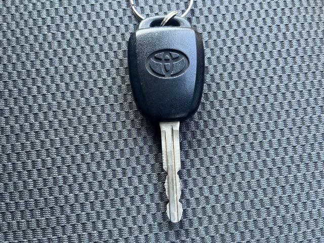 ハイエースバン ロングジャストローＤＸ　ナビ　ＴＶ　ＥＴＣ　バックカメラ　衝突回避軽減ブレーキ　横滑り防止装置　盗難防止装置　エアバッグ　ＡＢＳ　パワーウィンドウ（9枚目）