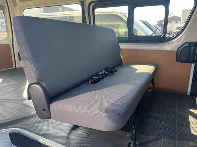 ハイエースバン ロングジャストローＤＸ　ナビ　ＴＶ　ＥＴＣ　バックカメラ　衝突回避軽減ブレーキ　横滑り防止装置　盗難防止装置　エアバッグ　ＡＢＳ　パワーウィンドウ（27枚目）