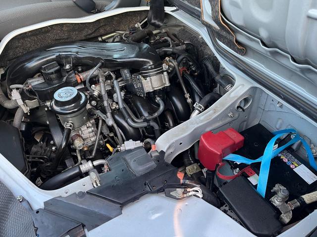 ハイエースバン ロングジャストローＤＸ　ナビ　ＴＶ　ＥＴＣ　バックカメラ　衝突回避軽減ブレーキ　横滑り防止装置　盗難防止装置　エアバッグ　ＡＢＳ　パワーウィンドウ（32枚目）