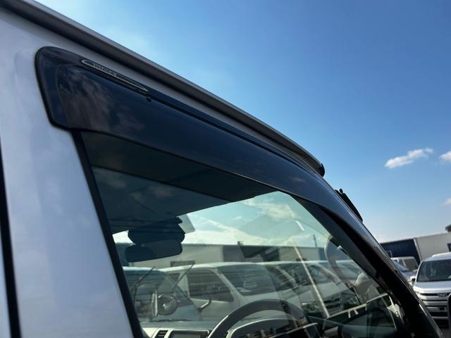 ハイエースバン ロングＤＸ　ナビ　ＴＶ　ＥＴＣ　バックカメラ　キーレス　衝突回避軽減ブレーキ　横滑り防止装置（8枚目）