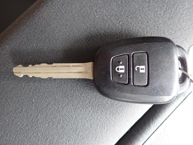 ハイエースバン ロングＤＸ　キーレス　ＰＳ　ＰＷ　ＡＢＳ　横滑り防止装置　衝突回避軽減　盗難防止装置（5枚目）