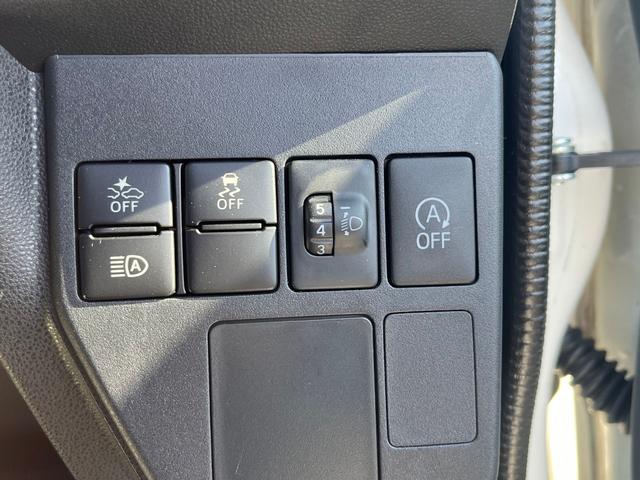 ハイゼットカーゴ ＤＸ　ＳＡＩＩＩ　ＥＴＣ　キーレス　衝突回避軽減　横滑り防止装置　トラクションコントロール　アイドリングストップ　両側スライドドア　パワステ　パワーウィンドウ　ＡＢＳ（12枚目）