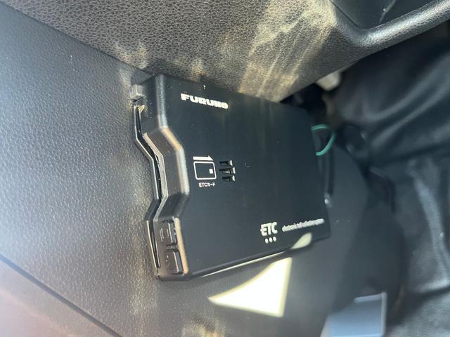 ハイゼットカーゴ ＤＸ　ＳＡＩＩＩ　ＥＴＣ　キーレス　衝突回避軽減　横滑り防止装置　トラクションコントロール　アイドリングストップ　両側スライドドア　パワステ　パワーウィンドウ　ＡＢＳ（14枚目）