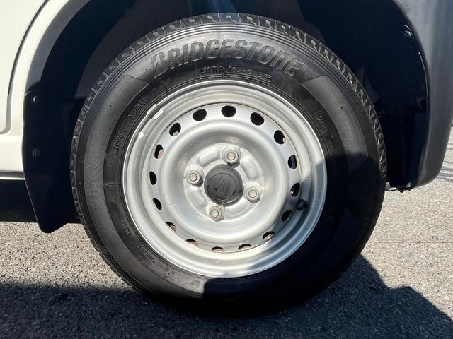 ハイゼットカーゴ ＤＸ　ＳＡＩＩＩ　ＥＴＣ　キーレス　衝突回避軽減　横滑り防止装置　トラクションコントロール　アイドリングストップ　両側スライドドア　パワステ　パワーウィンドウ　ＡＢＳ（31枚目）