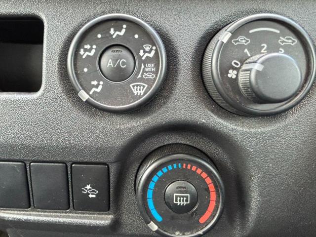 ハイエースバン DX GLパッケージ ナビ TV ETC バックカメラ キーレス 電動格納ミラー 横滑り防止装置 衝突回避軽減 盗難防止装置(17枚目)