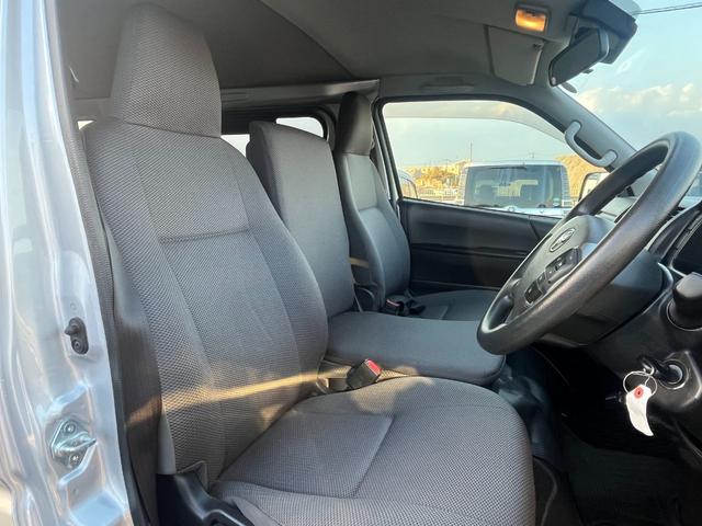 ハイエースバン ロングDX ナビ TV ETC バックカメラ キーレス 衝突回避軽減 横滑り防止装置 パワステ パワーウィンドウ エアバッグ ABS(9枚目)