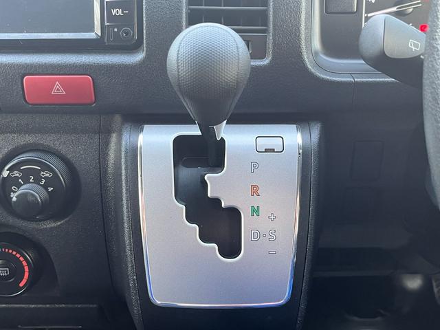 ハイエースバン ロングDX ナビ TV ETC バックカメラ キーレス 衝突回避軽減 横滑り防止装置 パワステ パワーウィンドウ エアバッグ ABS(17枚目)