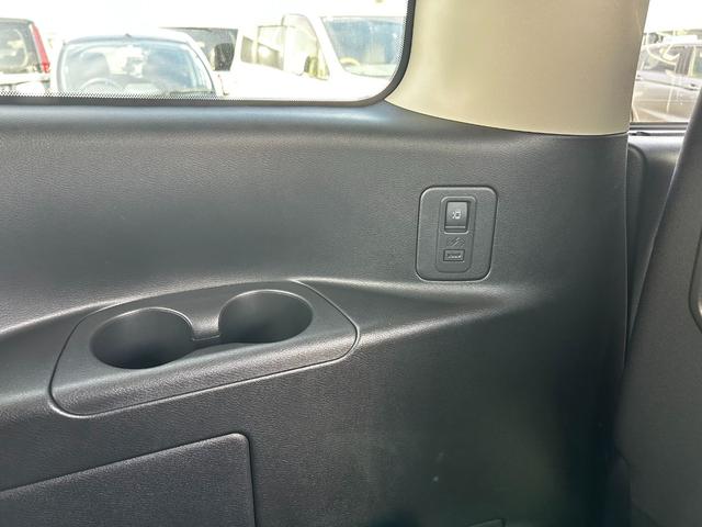 セレナ XV ナビ バックカメラ スマートキー ETC TV 両側電動スライドドア 3列シート アイドリングストップ 衝突回避軽減 横滑り防止装置 ウィンカーミラー(33枚目)