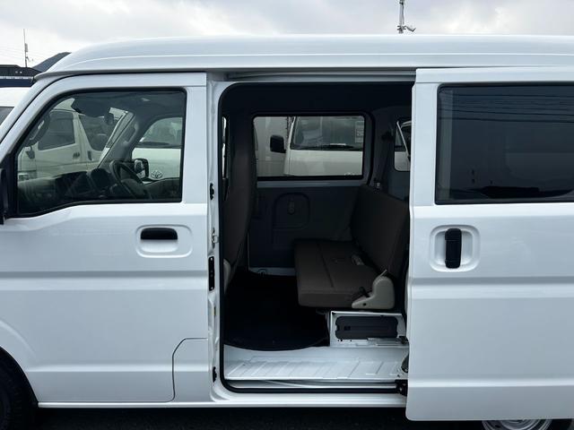 エブリイ ＰＣ　ハイルーフ　キーレス　エアバック　衝突回避軽減　横滑り防止装置（31枚目）