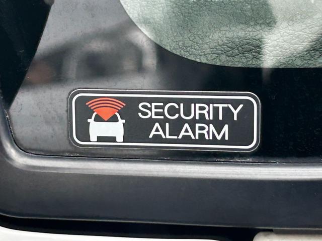 ムーヴ Ｌ　ＳＡＩＩＩ　バックカメラ　ＥＴＣ　キーレス　衝突回避軽減　横滑り防止装置　盗難防止装置　トラクションコントロール　アイドリングストップ　ＣＤ　ベンチシート　パワステ　パワーウィンドウ　ＡＢＳ（9枚目）