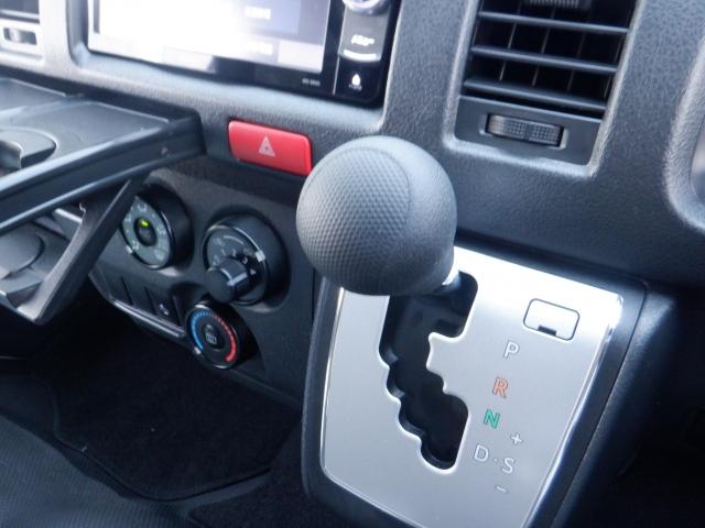 ハイエースバン ロングDX ナビ TV バックカメラ ETC キーレス 盗難防止装置 衝突回避軽減 横滑り防止装置 両側スライドドア CD パワステ パワーウィンドウ ABS(17枚目)