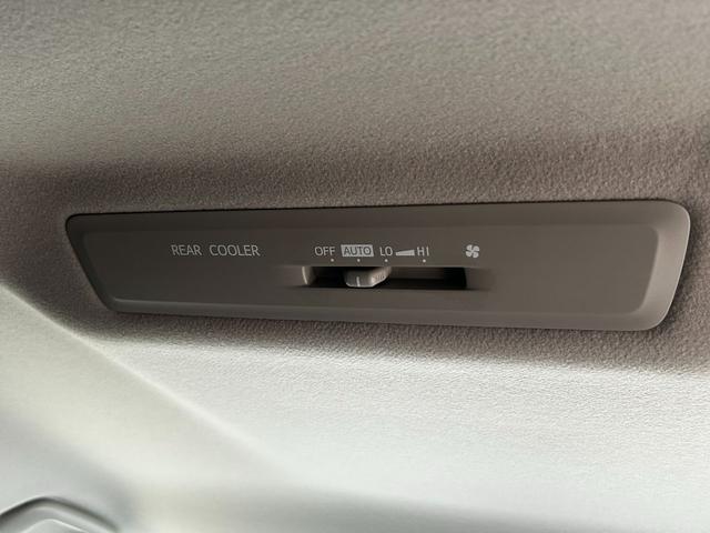 ノア X 純正ナビ バックカメラ ETC 両側/片側電動スライドドア クルーズコントロール スマートキー プッシュスタート 衝突回避軽減 横滑り防止装置 アイドリングストップ ウィンカーミラー 3列シート(31枚目)